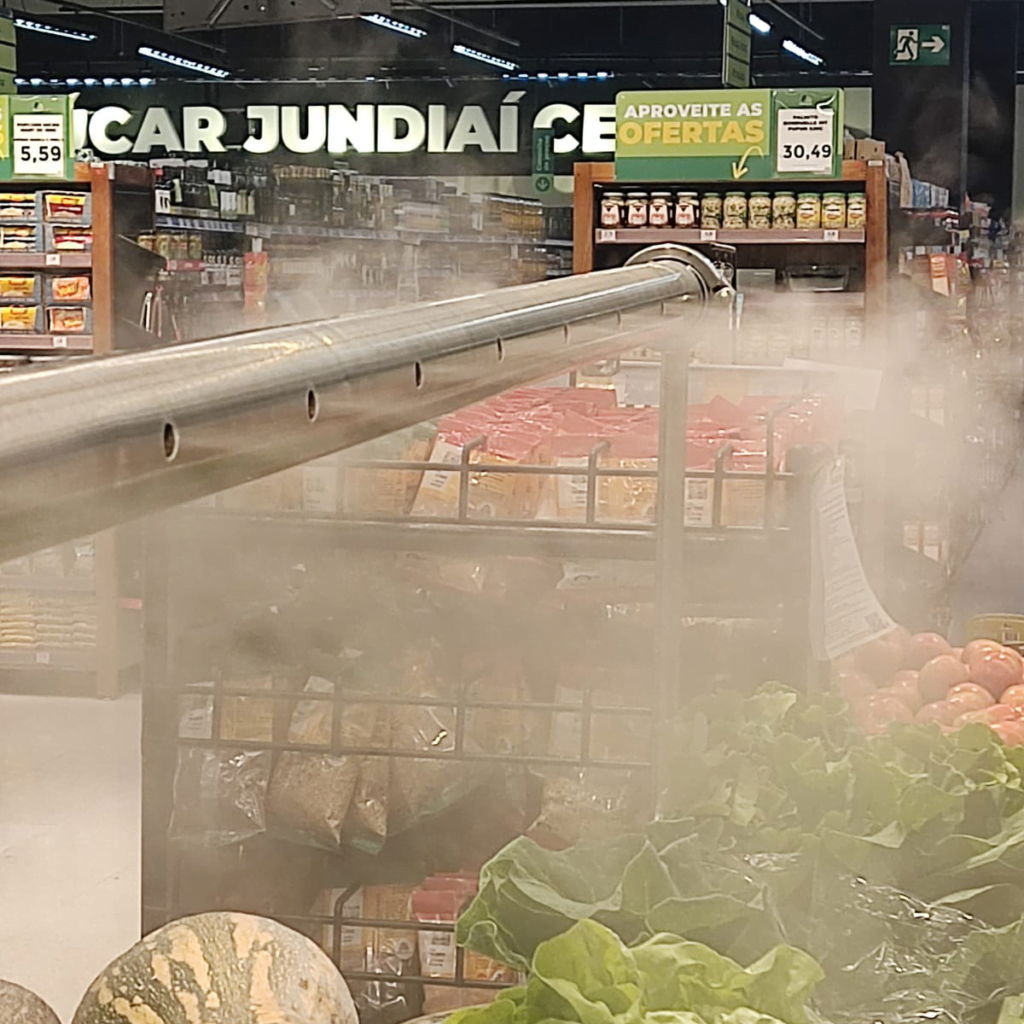 Verduras sendo nebulizadas