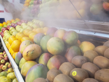 Frutas sendo nebulizadas